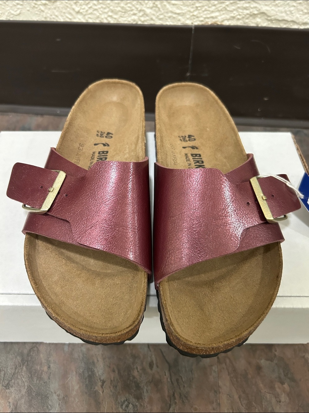 Birkenstock Catalina Grace Metallic Wine Big Buckle Sandals BRAND NEW BOX Size 9 - Picture 6 of 16